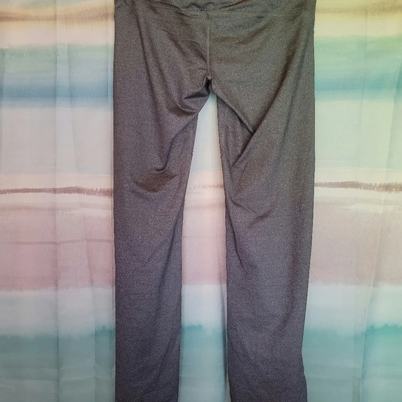 Athletic leggings - Picture 2 of 2